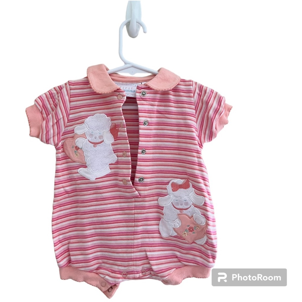 🔶FIRST IMPRESSIONS: Girl size 3-6 months, striped multicolor onesie w/lambs🔶